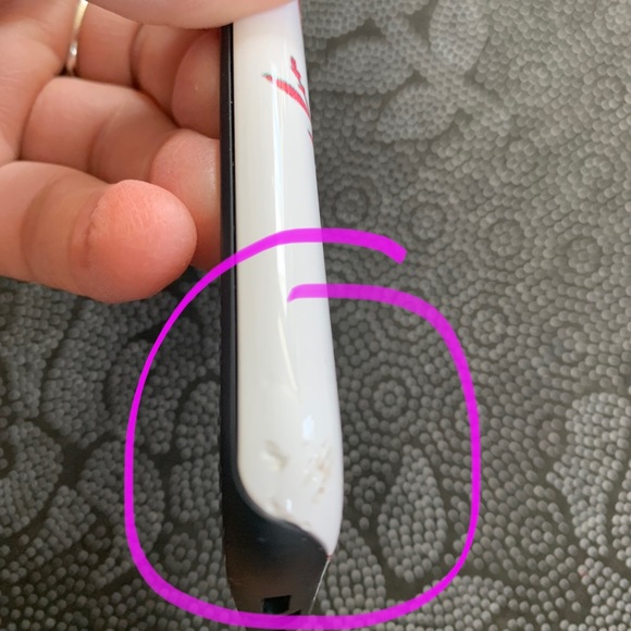 2 iPhone XR cases - Picture 3 of 13